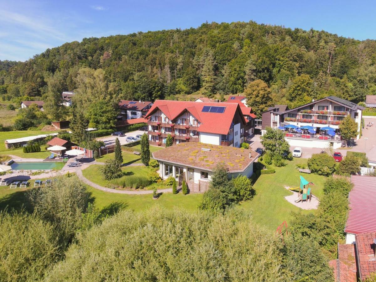 Hotel & Gasthof Zur Linde Kipfenberg Exterior foto